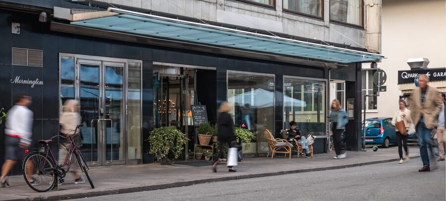 Entrén till Mornington Hotel Stockholm på Nybrogatan